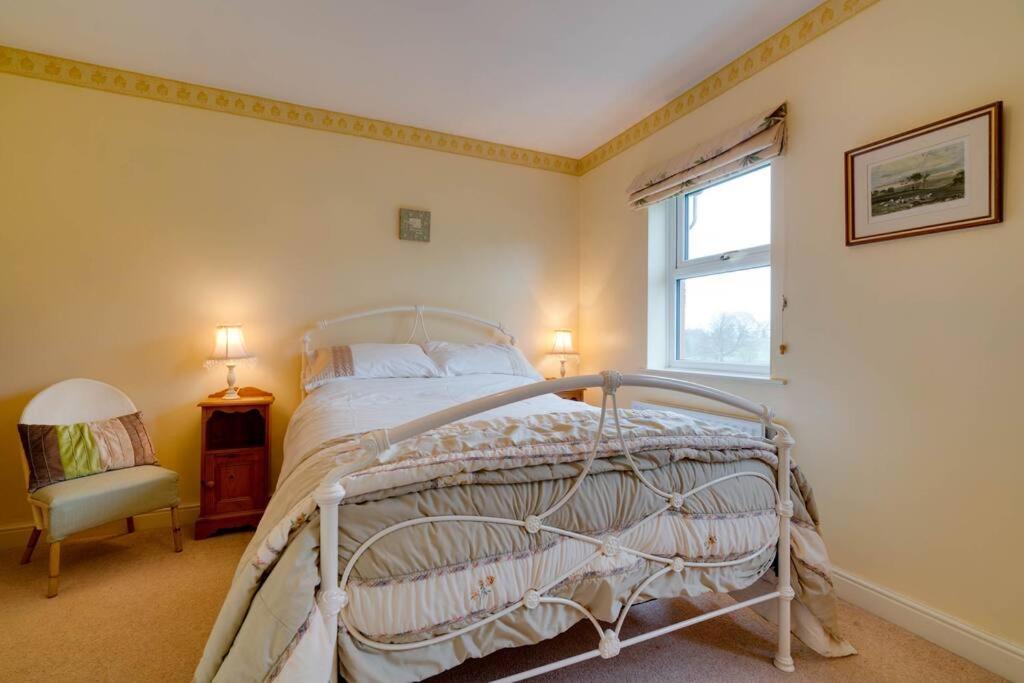 Barley Cottage Whittington  Eksteriør billede