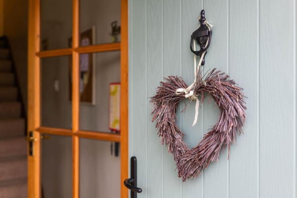 Barley Cottage Whittington  Eksteriør billede