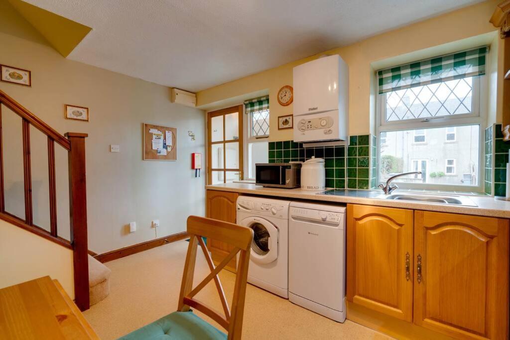 Barley Cottage Whittington  Eksteriør billede